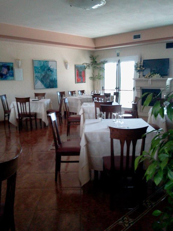 Albergo Al Portico Azzano Decimo Exterior foto