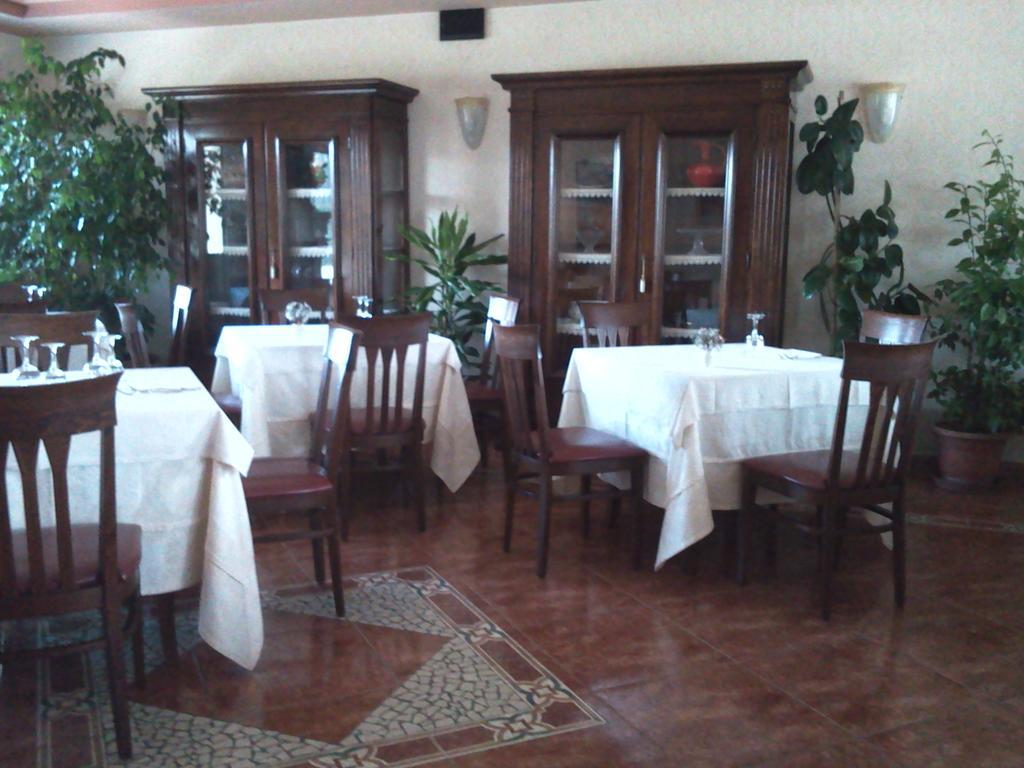 Albergo Al Portico Azzano Decimo Exterior foto
